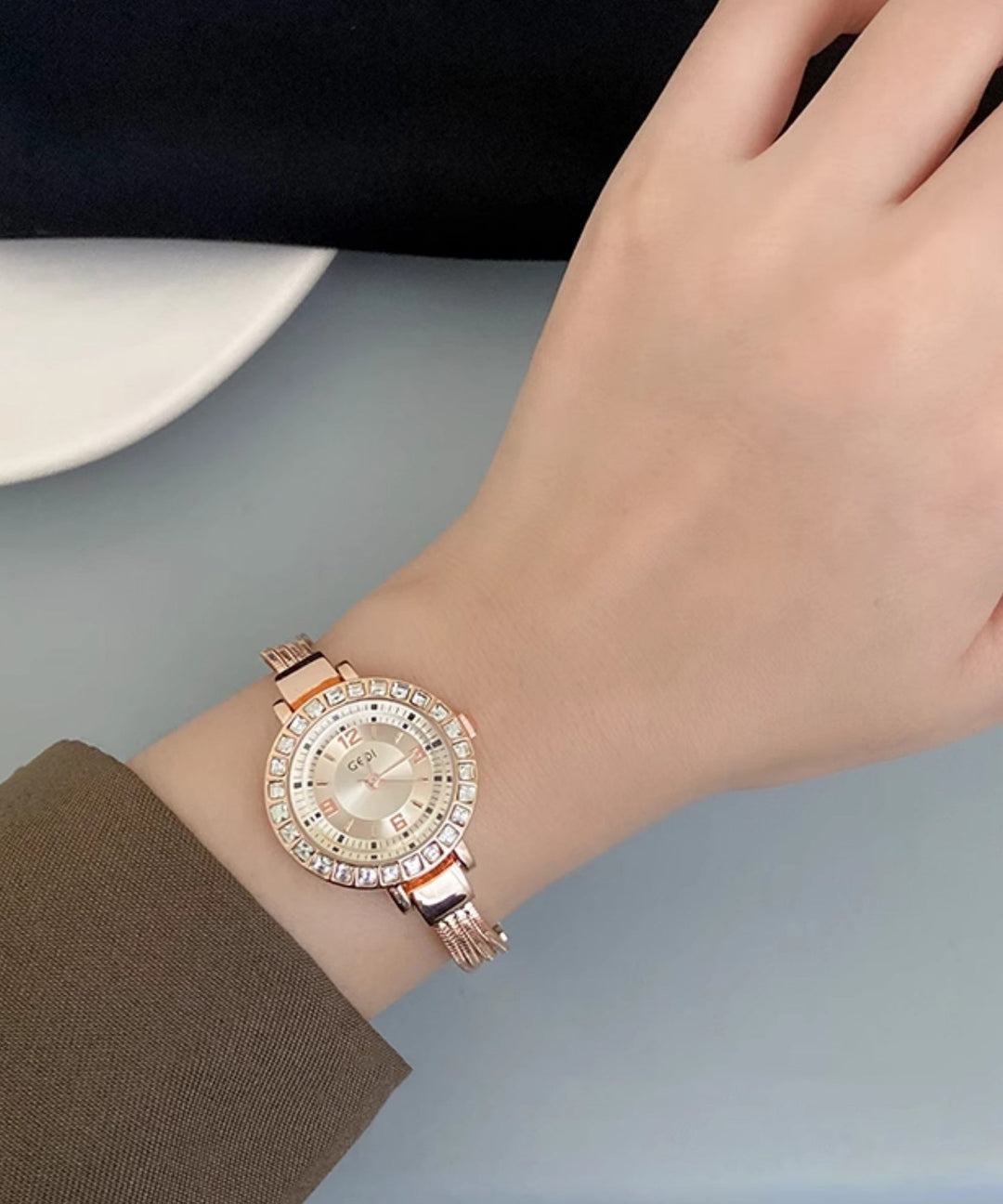 Elegant Blue Stainless Steel Zircon Quartz Movement Chain Waterproof Watches