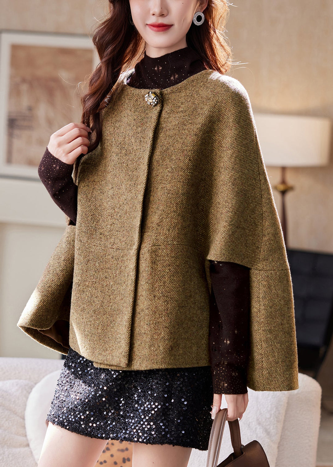 Elegant Brown O-Neck Button Woolen Coats Batwing Sleeve