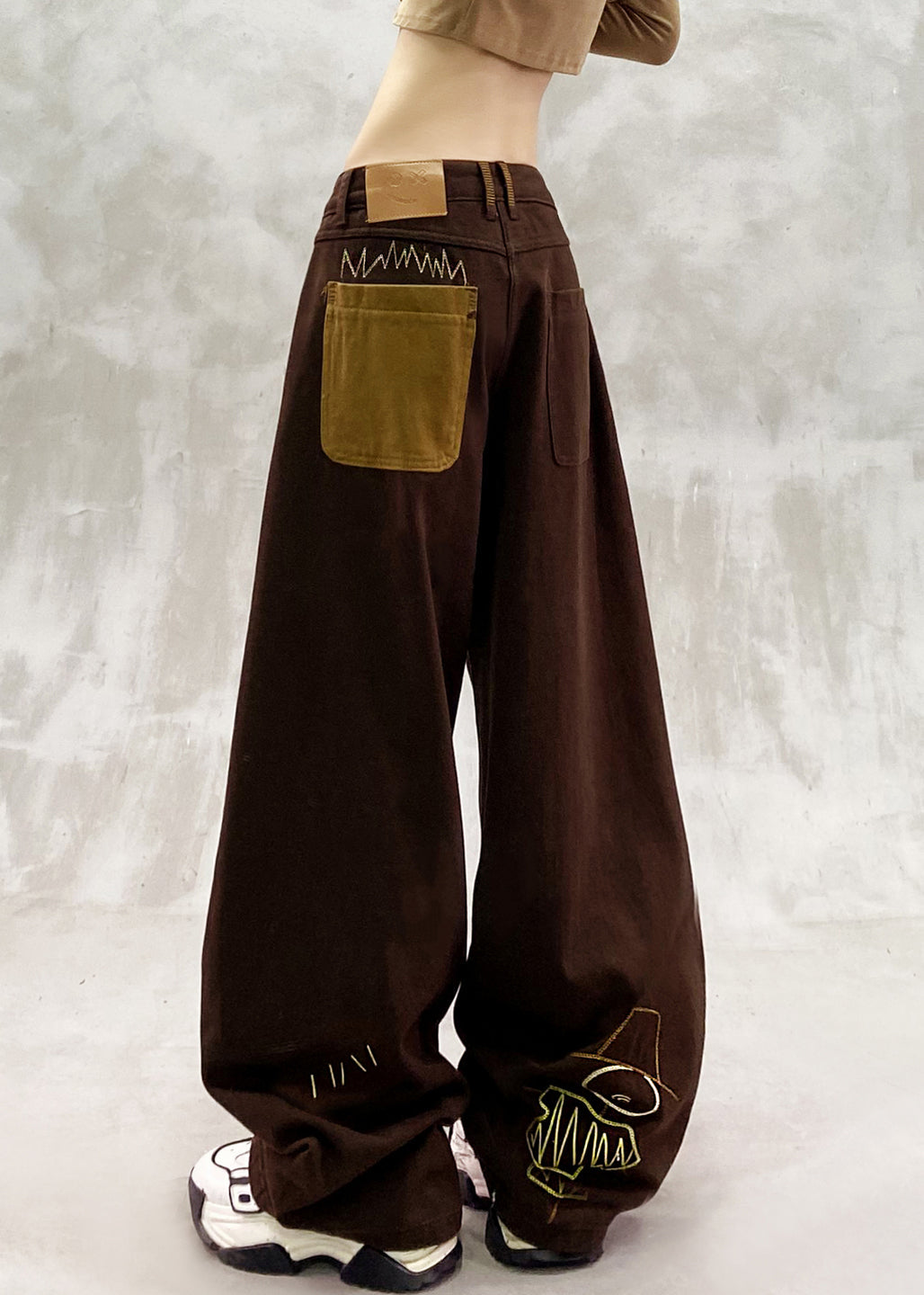 Elegant Brown Oversized Patchwork Applique Denim Pants Spring
