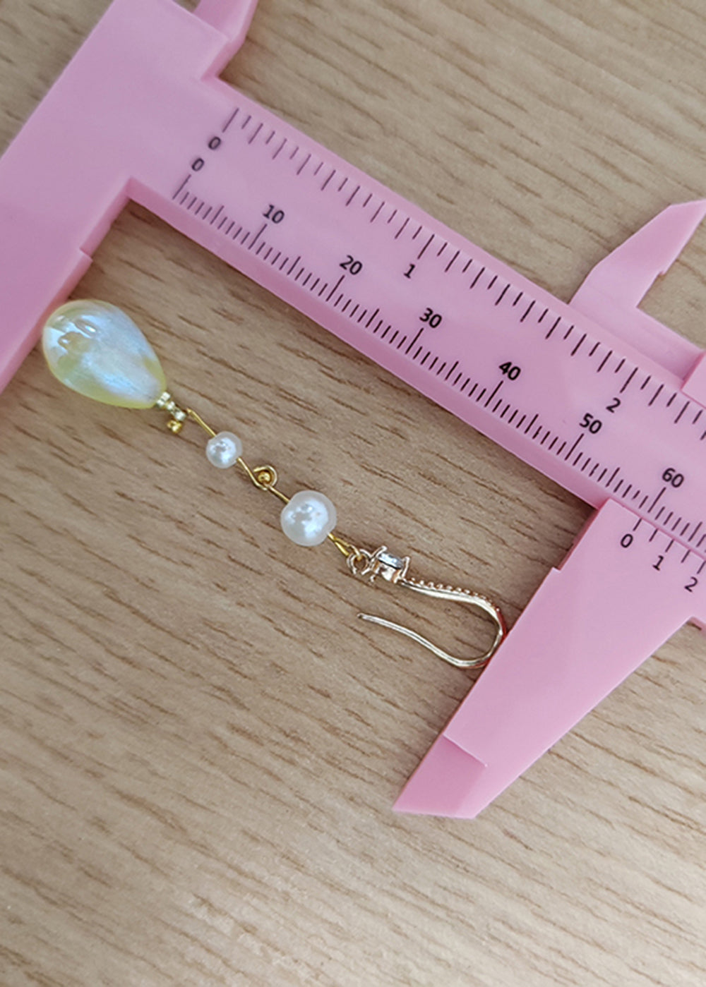 Elegant Droplet Shape Jade Pearl Drop Earrings