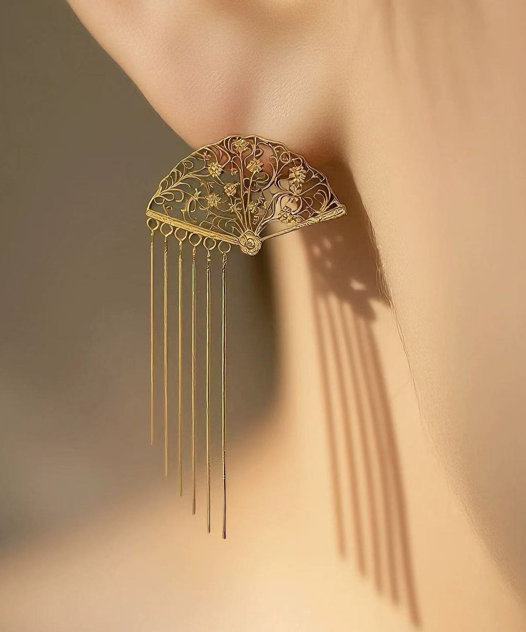 Elegant Gold Copper Overgild Hollow Out Folding Fan Tassel Drop Earrings