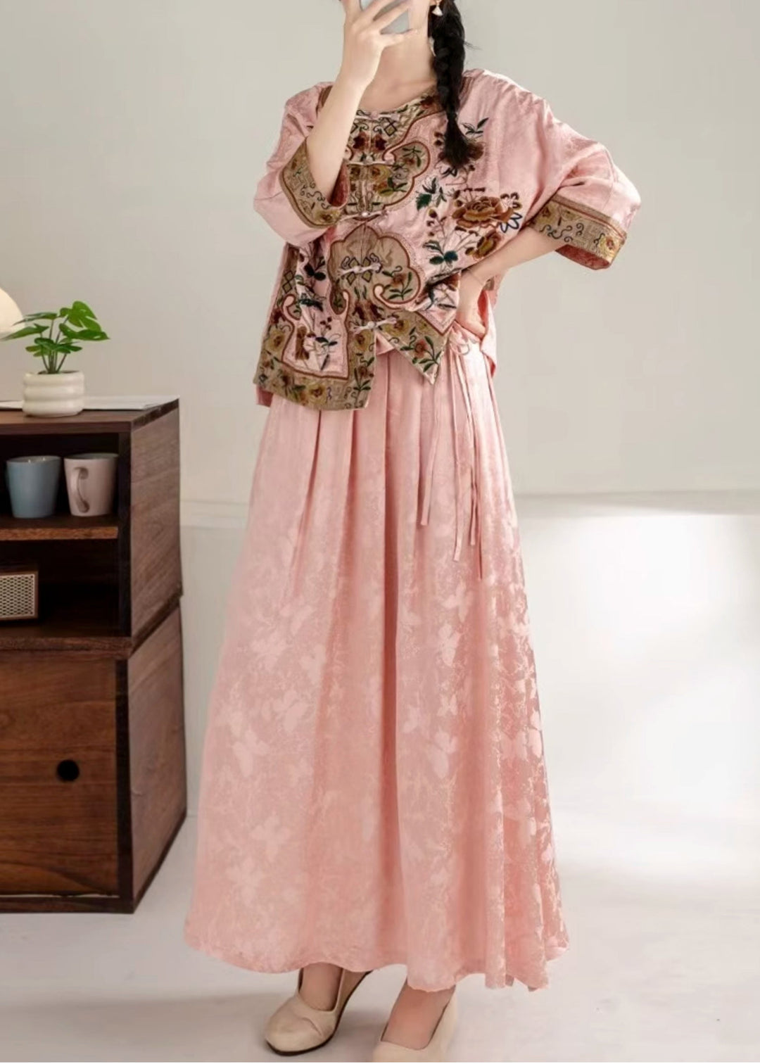 Elegant Pink Jacquard Exra Large Hem Silk Skirt Spring