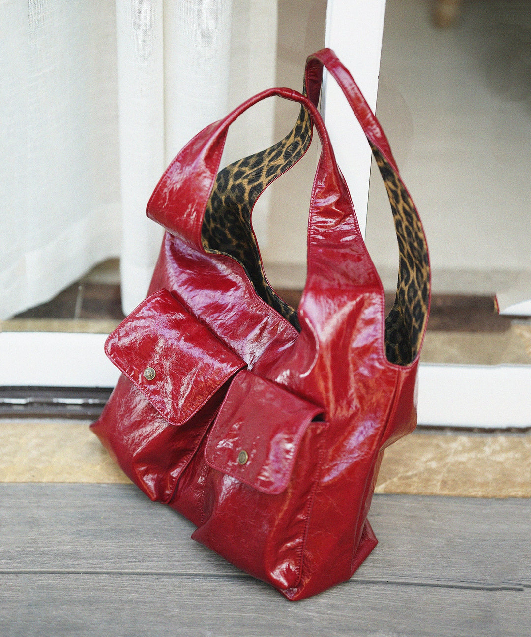 Elegant Red With Pockets Leopard Lined Faux Leather Shoulder Bags