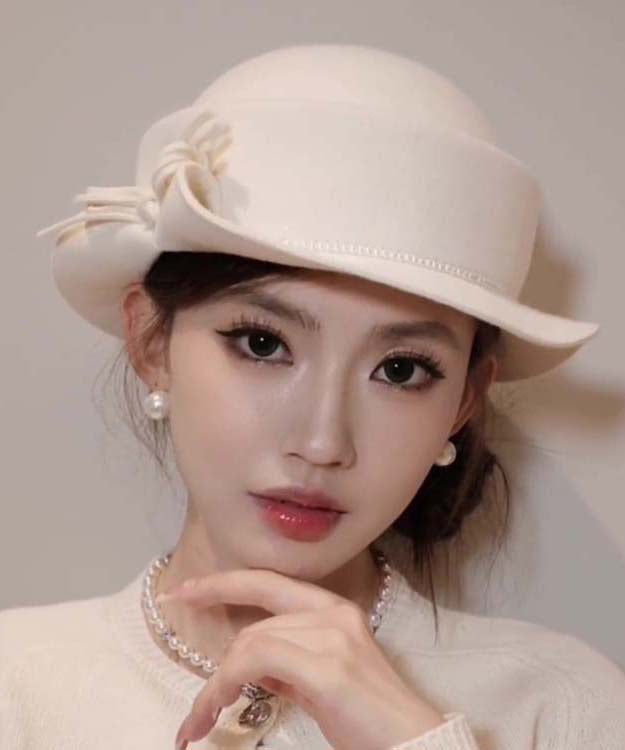 Elegant White Bow Nail Bead Woolen Bucket Hat
