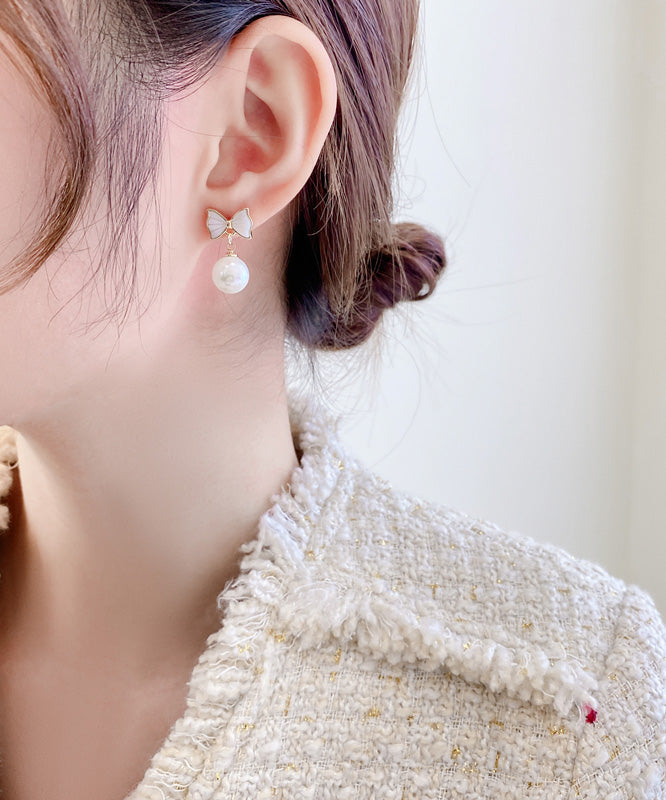 Elegant White Copper Alloy Bow Shell Pearl Drop Earrings