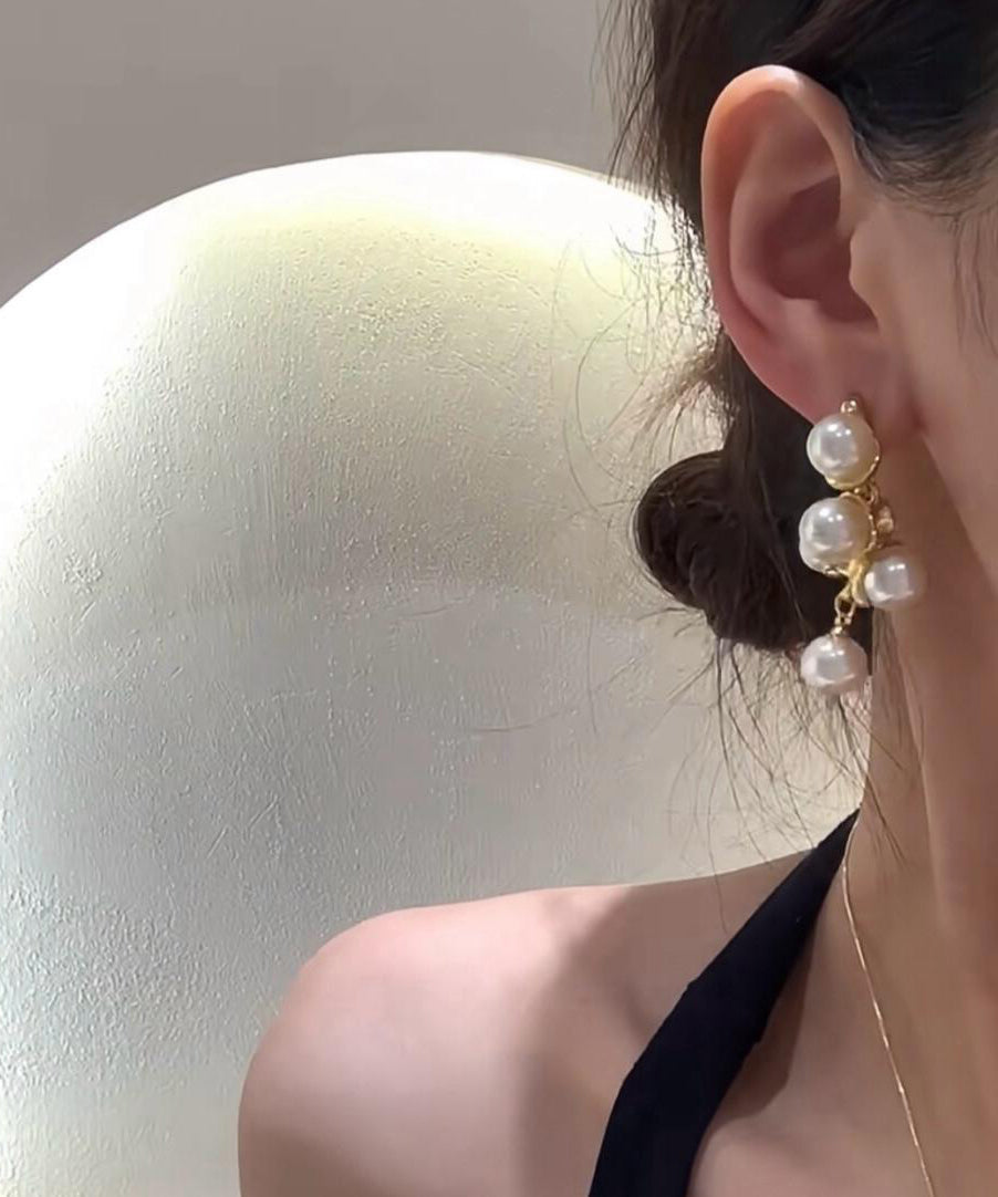 Elegant White Copper Alloy Pearl Stud Earrings