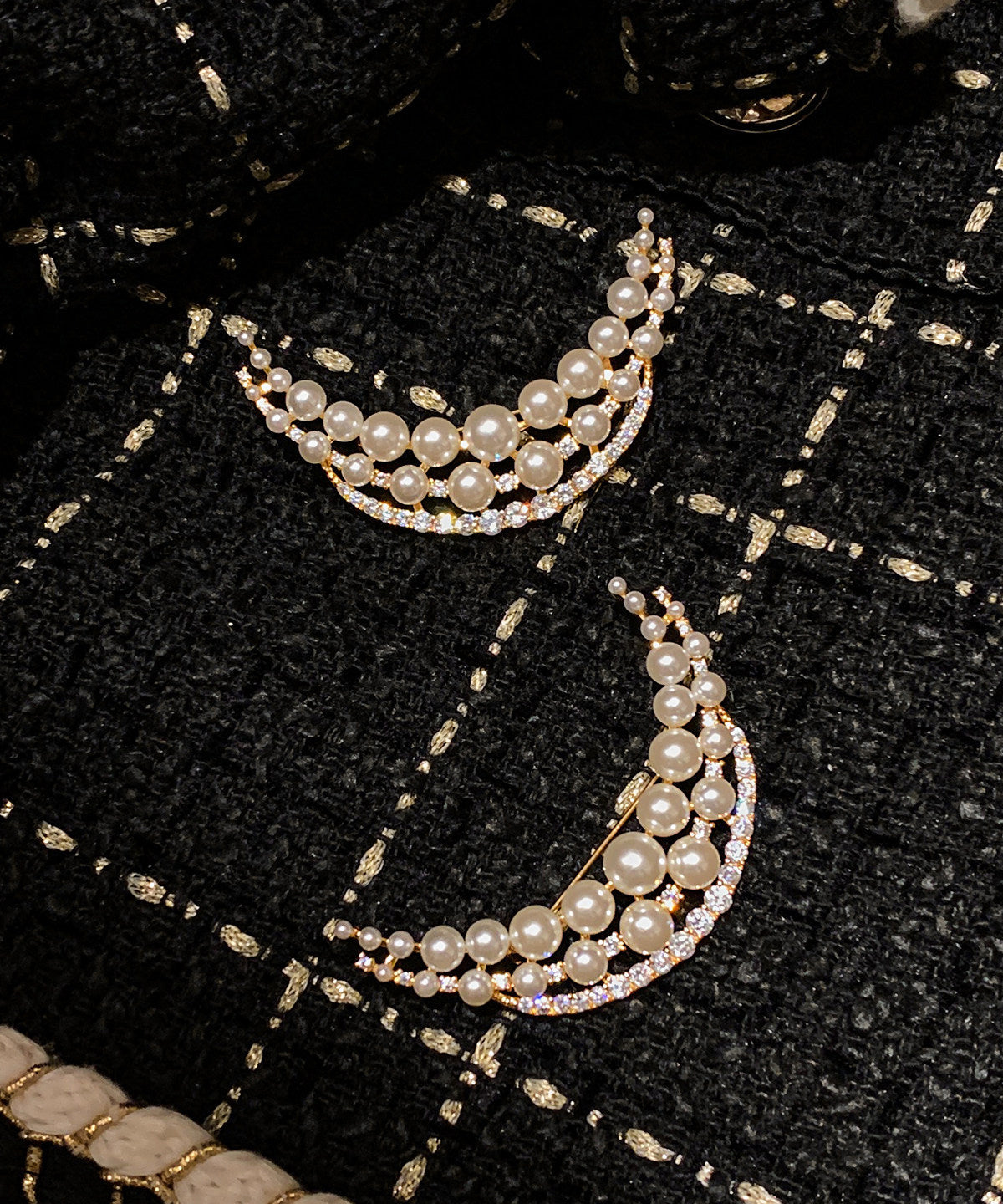 Elegant White Pearl Moon Shaped Fine Zircon Brooch - Omychic