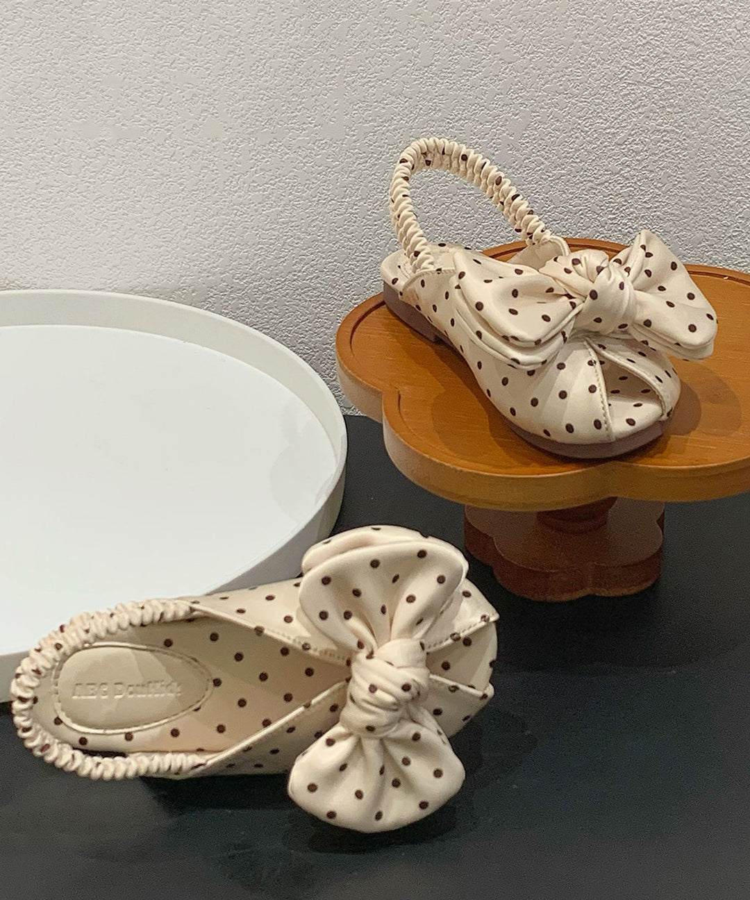 Embossed Brown Flat Sandals Girls Hiking Sandals