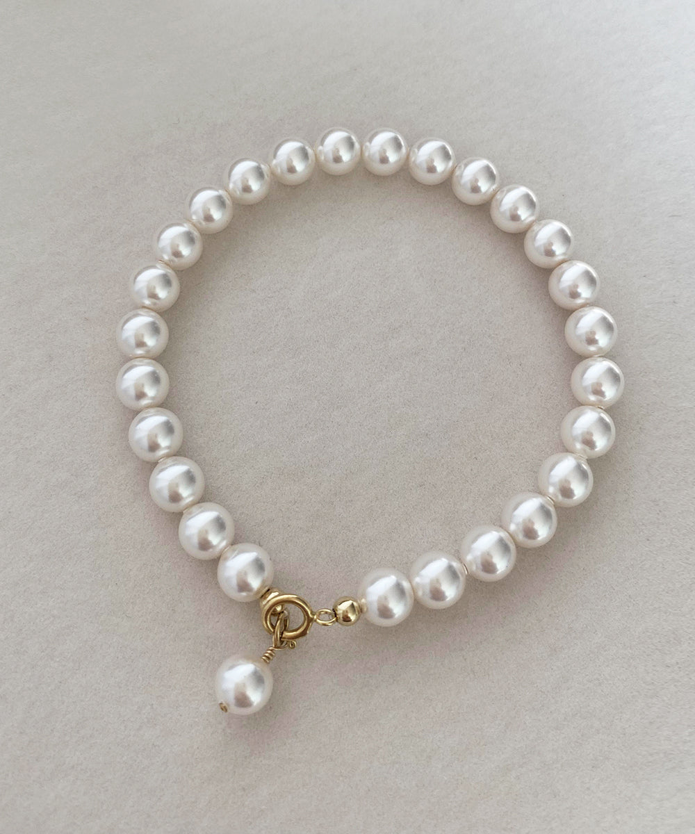 Exquisite 14K Gold Buckle White Pearl Bracelet