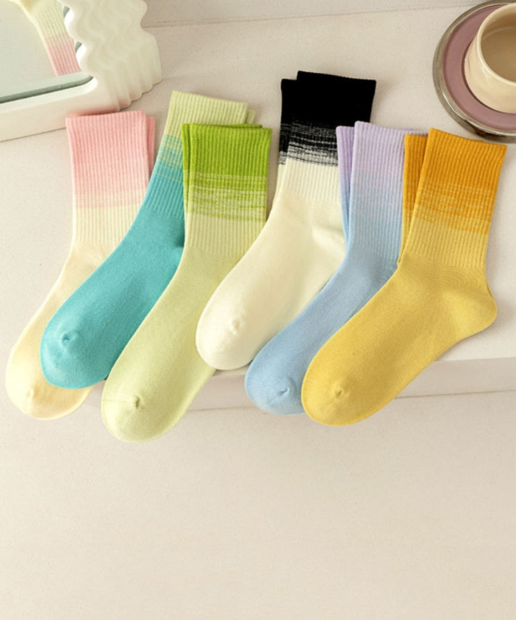 Fall Winter Gradient Color Mid Calf Socks Sports Socks