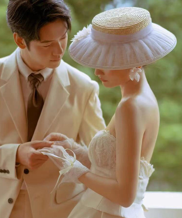 Fashion Beige Wrinkled Tulle Straw Woven Cloche Hat