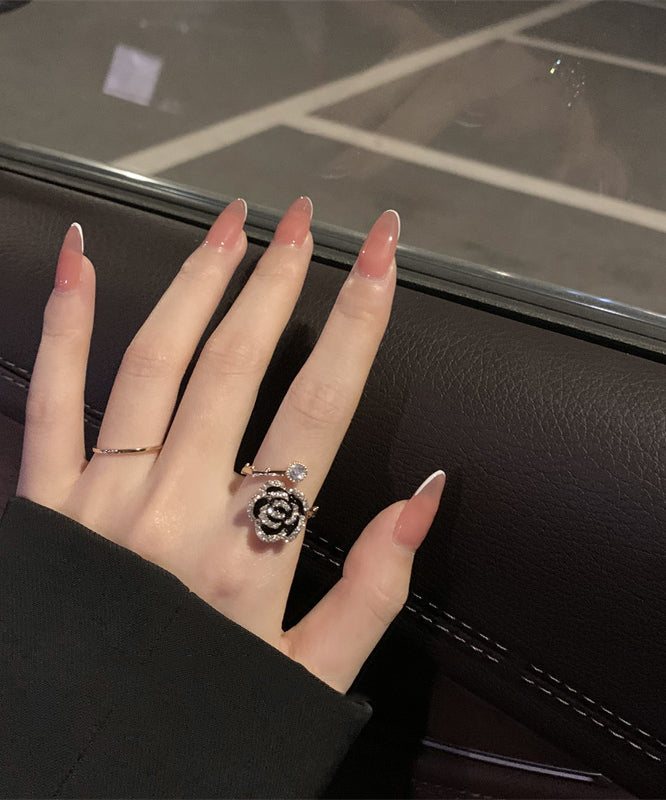 Fashion Black Alloy Zircon Camellia Rings