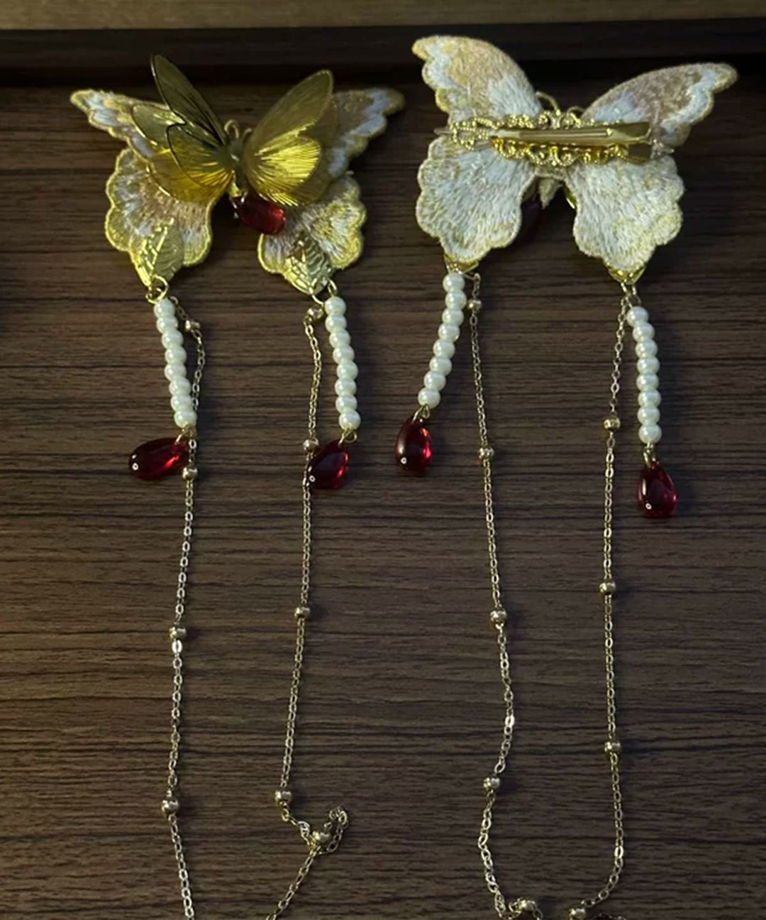Fashion Gold Alloy Butterfly Embroidery Tassel A Pair Hairpin
