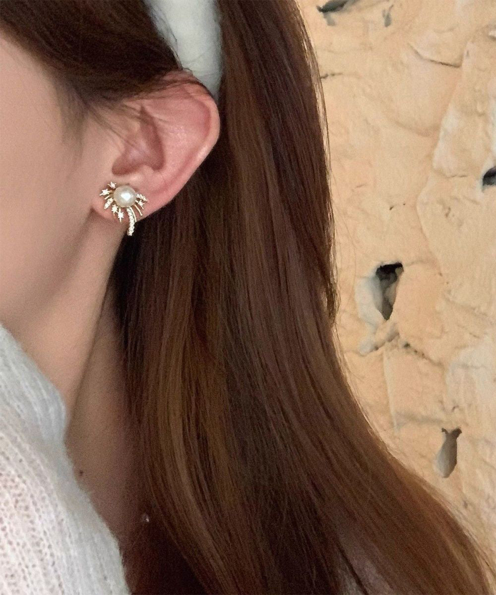 Fashion Gold Alloy Zircon Pearl Fireworks Stud Earrings