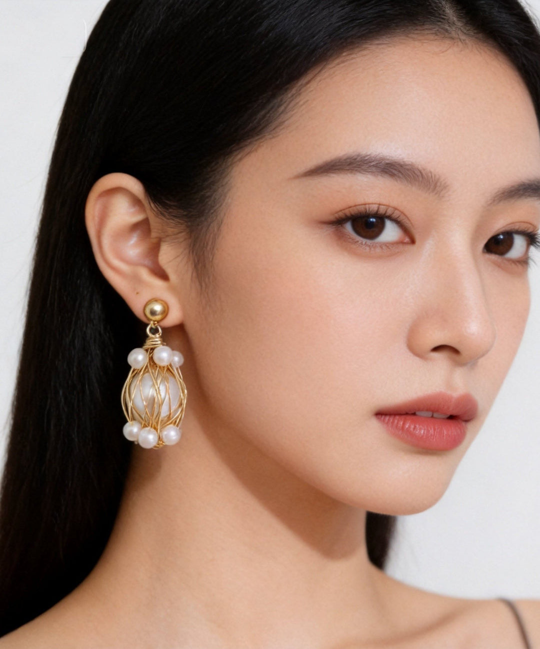 Fashion Golden Thread Winding Fine Pearl Drop Earrings