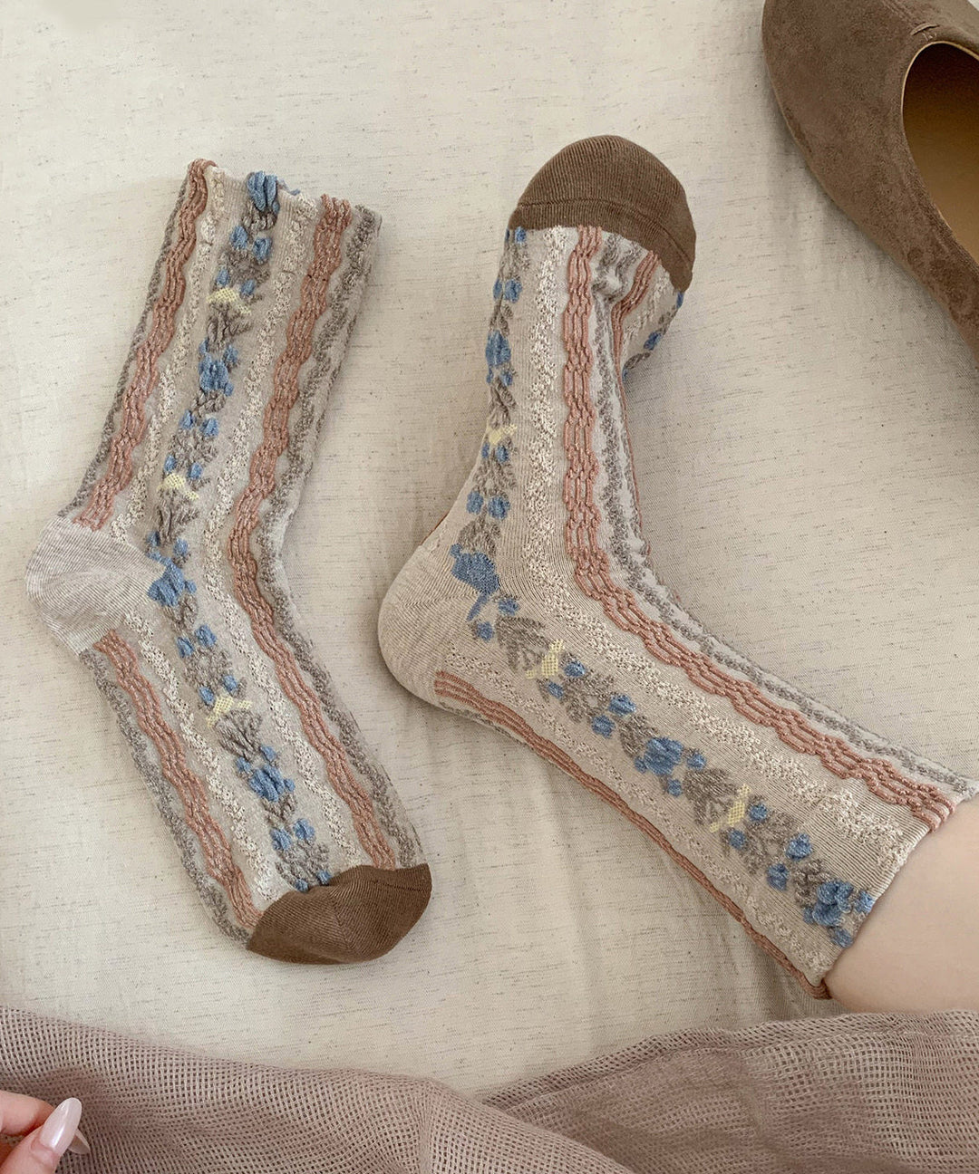 Fashion Jacquard Cozy Cotton Mid Calf Socks