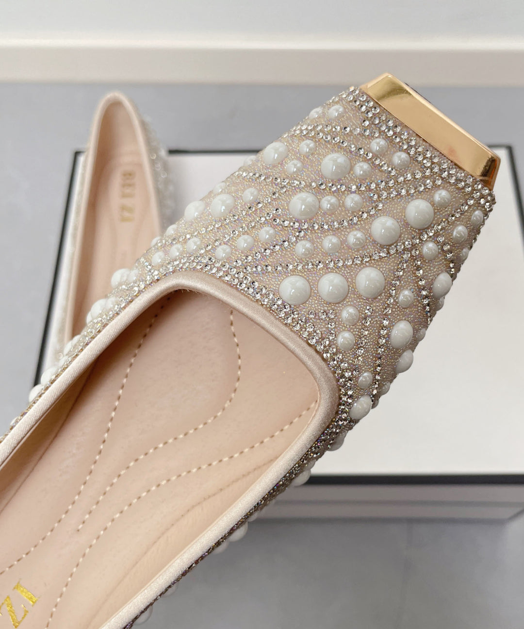 Fashion Nail Bead Zircon Splicing Penny Loafers Apricot Faux Leather