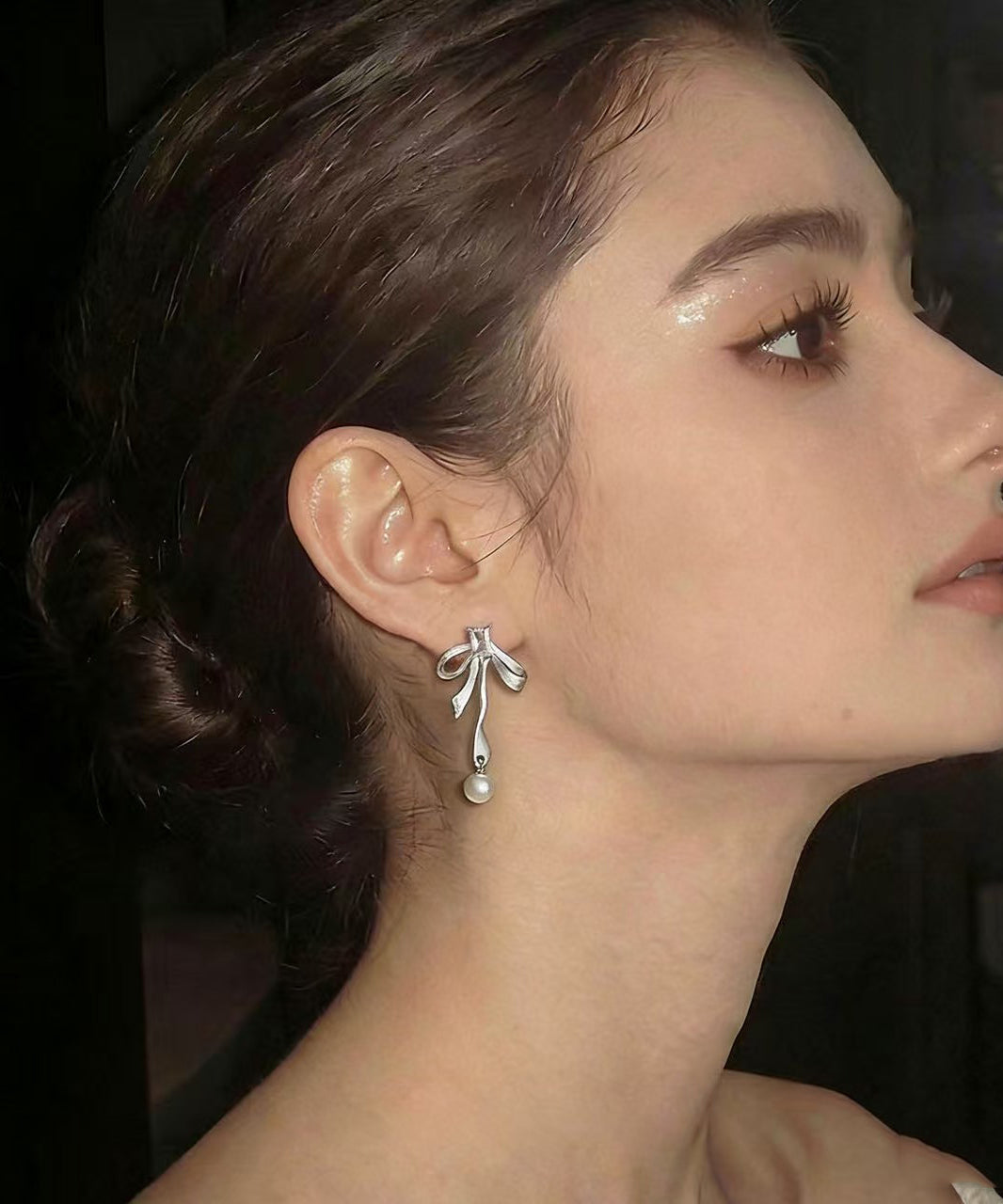 Fashion Silvery Bow Metal Pearl Pendant Fine Zircon Drop Earrings - Omychic