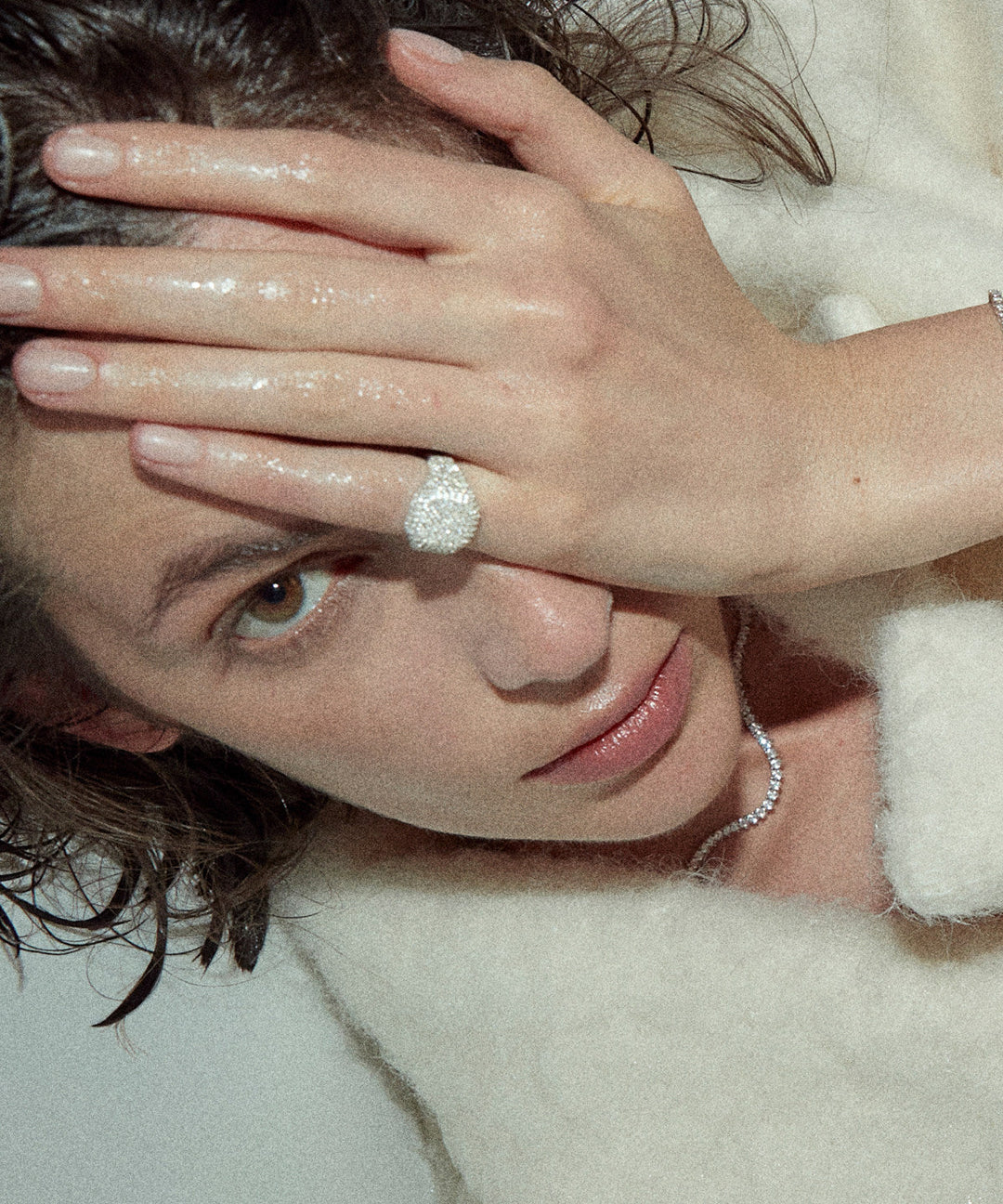 Fashion Silvery Zircon Sparkling Women Ring - Omychic