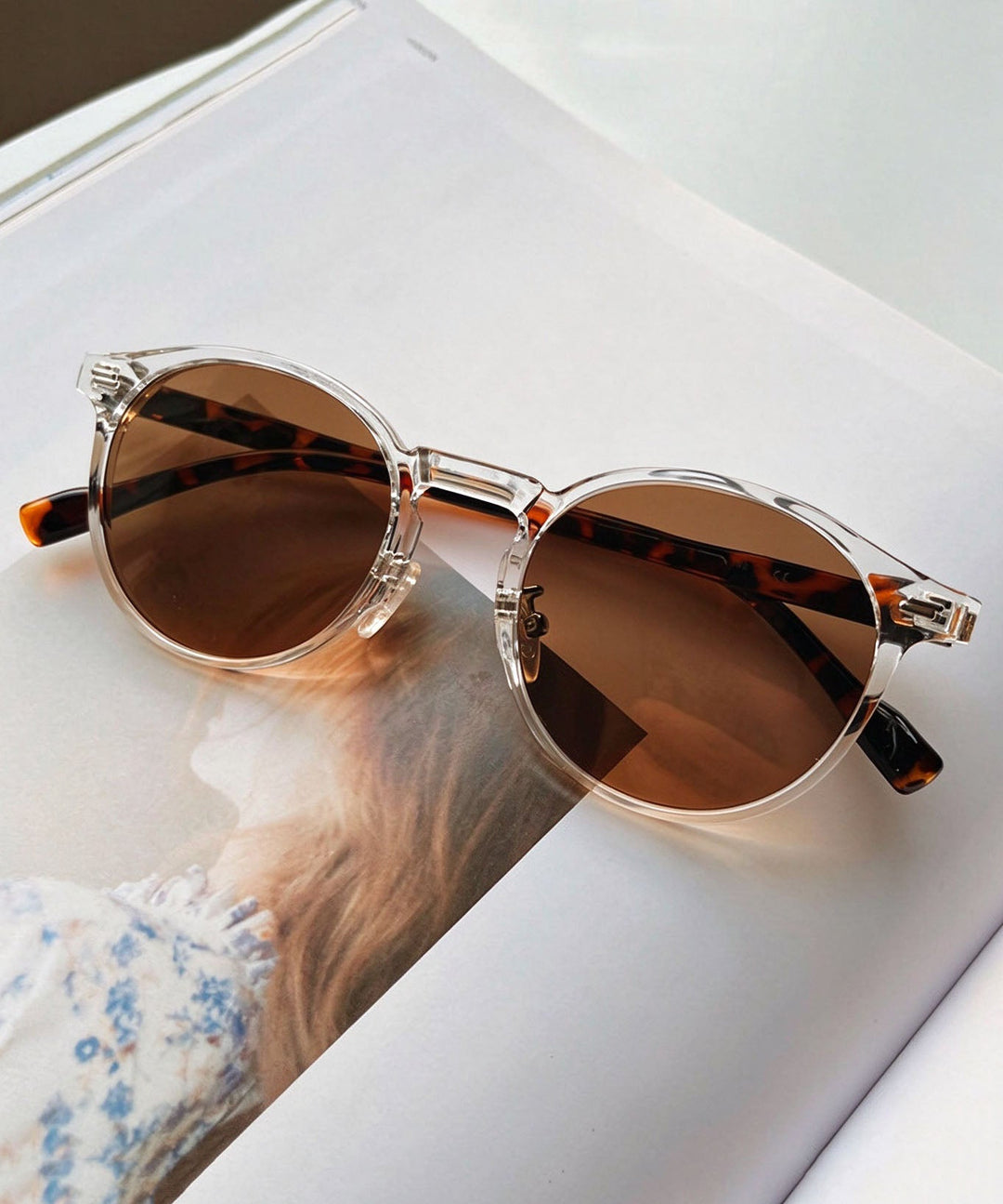 Fashion Tea Color Resin UV Protection Unisex Sunglasses
