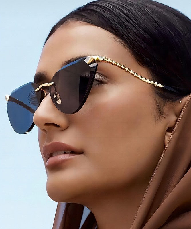 Fashionable Elegant Black Metal Leg Sunglasses