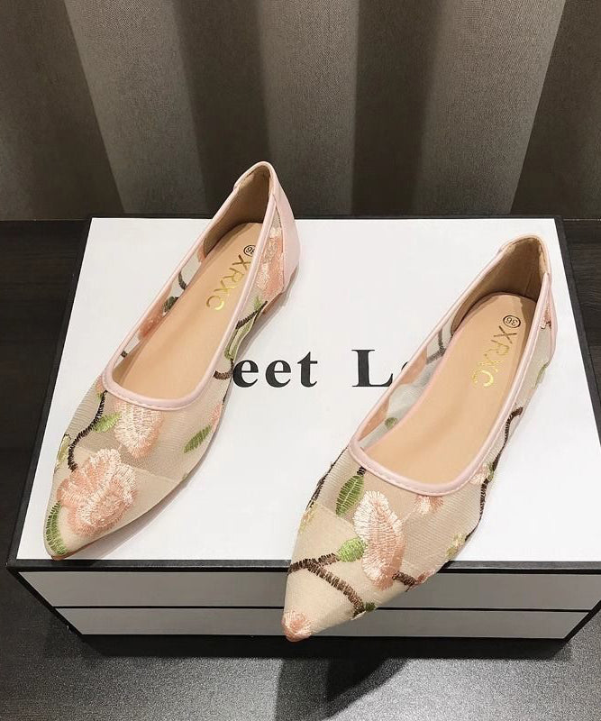 Fine Beige Embroidered Flat Sandals Soft Water Sandals