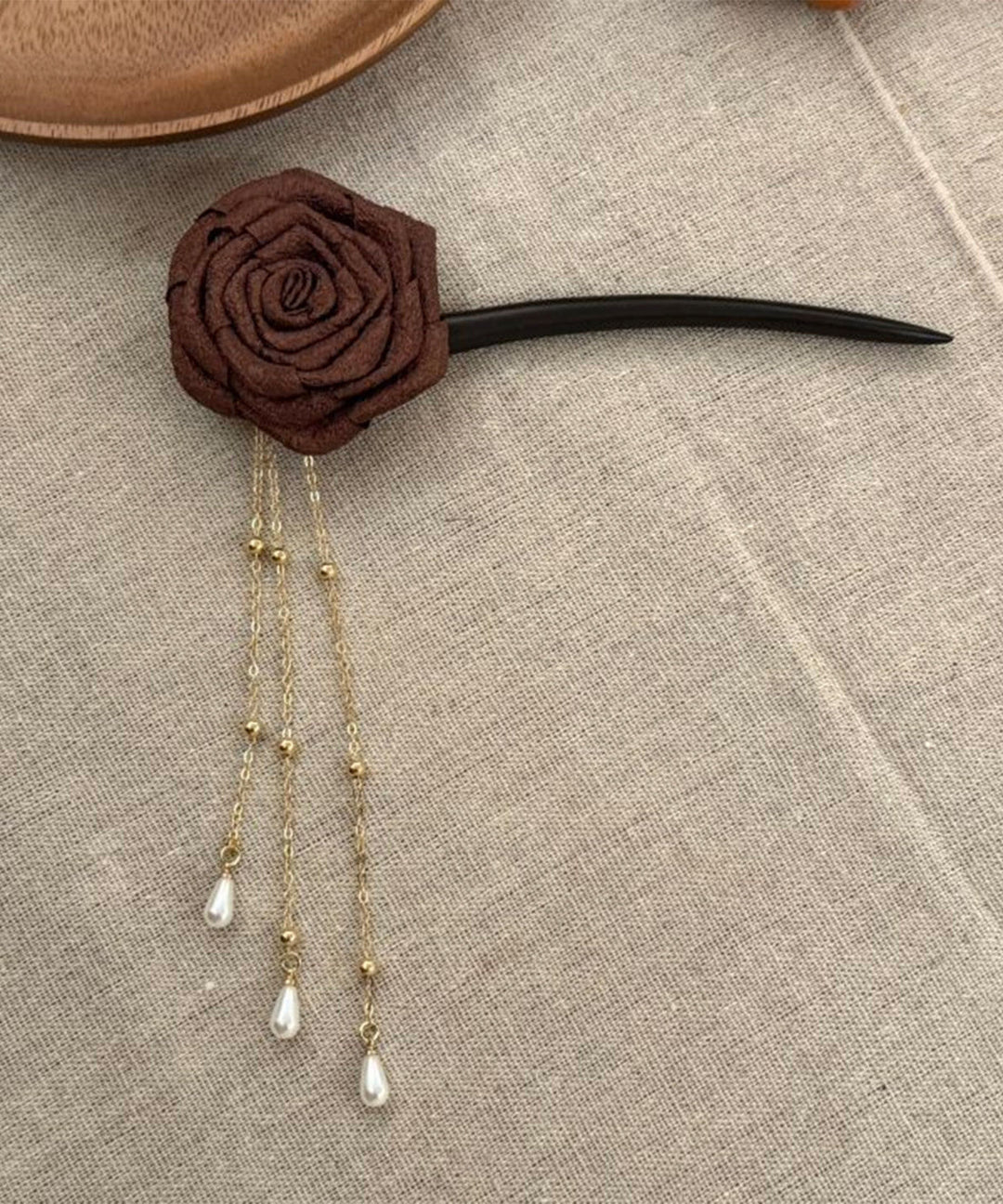 Fine Coffee Wooden Pearl Rose Tassel Hairpin