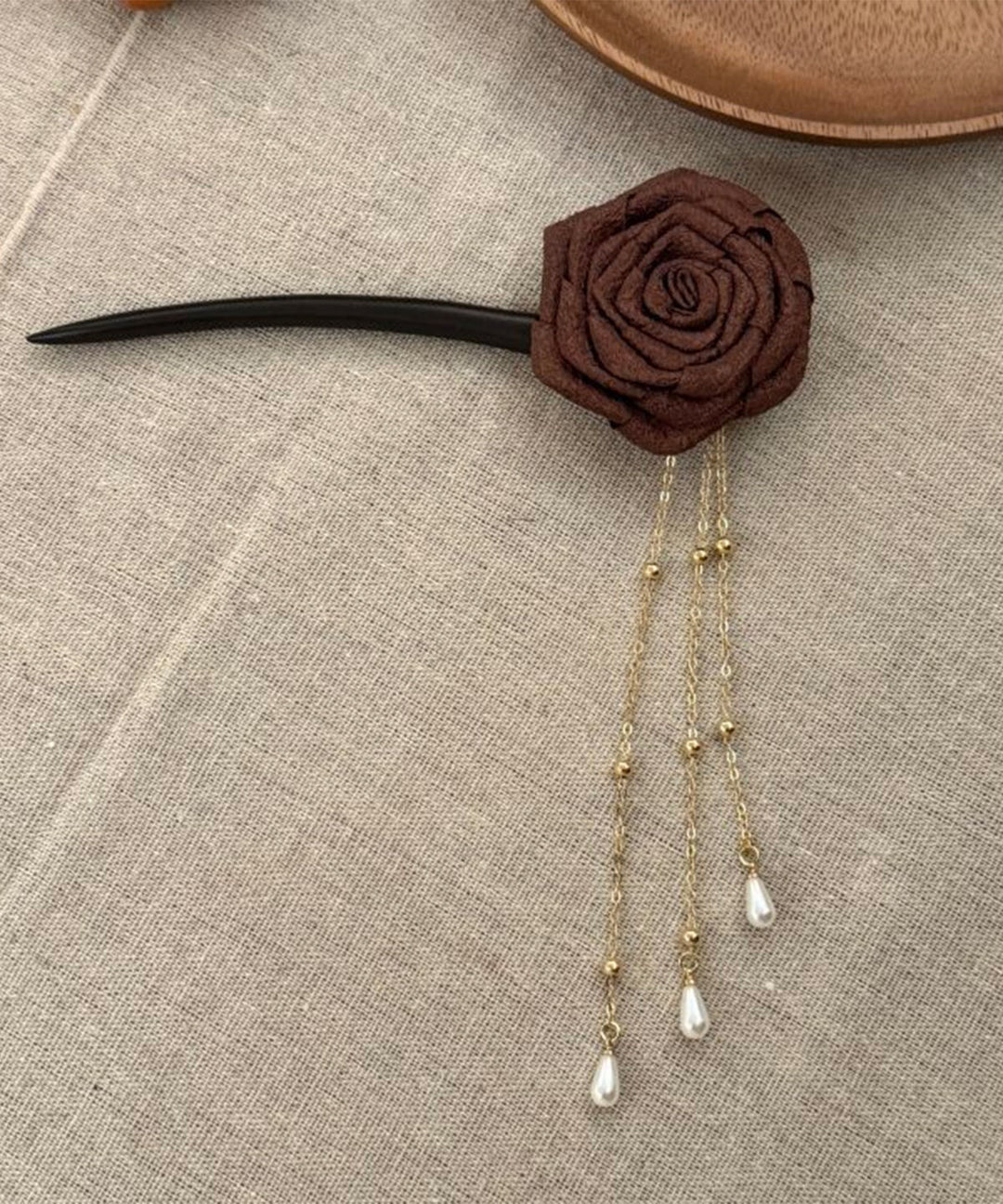 Fine Coffee Wooden Pearl Rose Tassel Hairpin