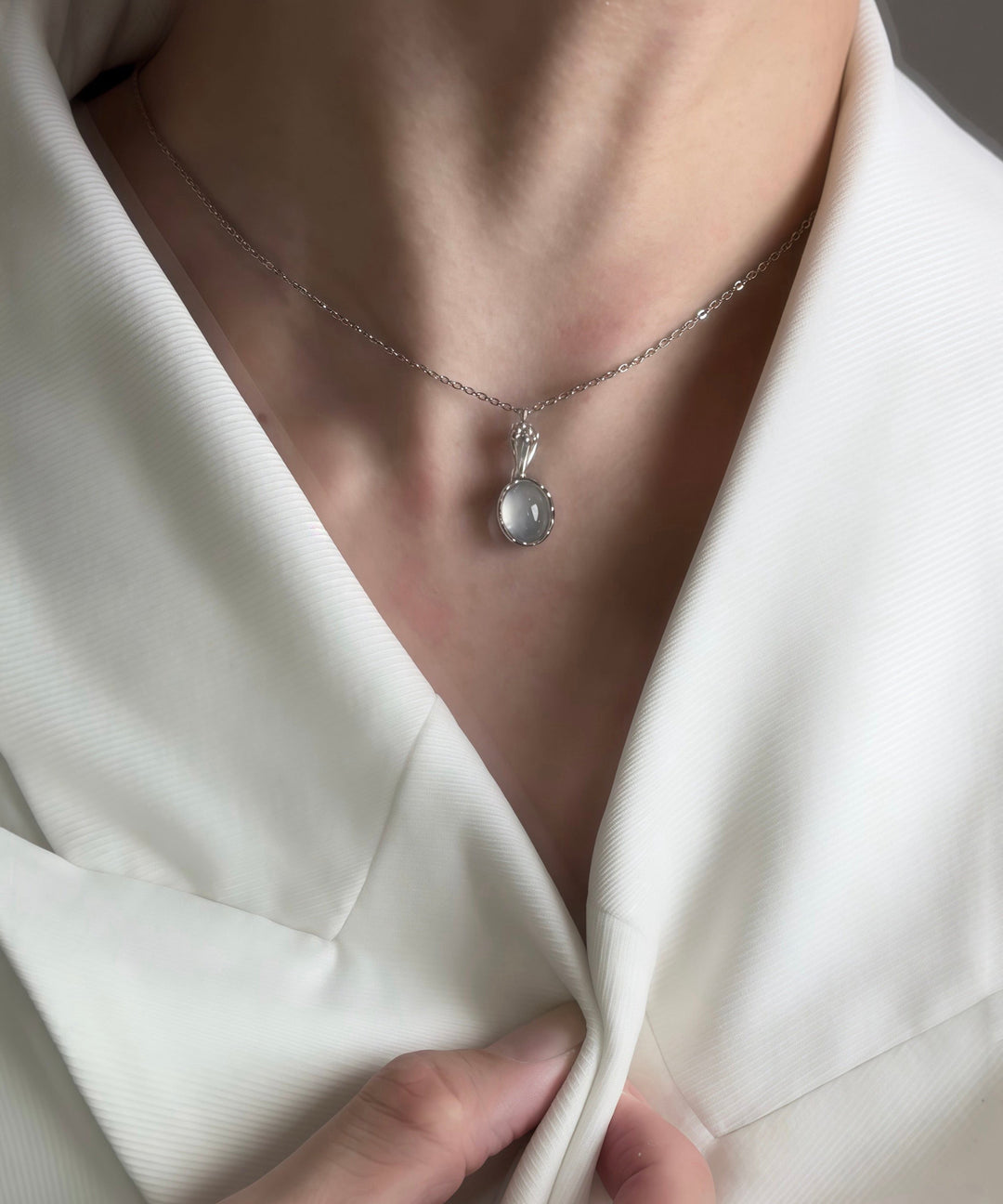 Fine Gem Stone High Quality Metal Necklace