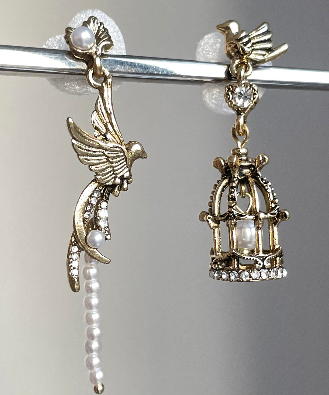 Fine Gold Alloy Asymmetrica Pearl Flying Bird Birdcage Tassel Drop Earrings