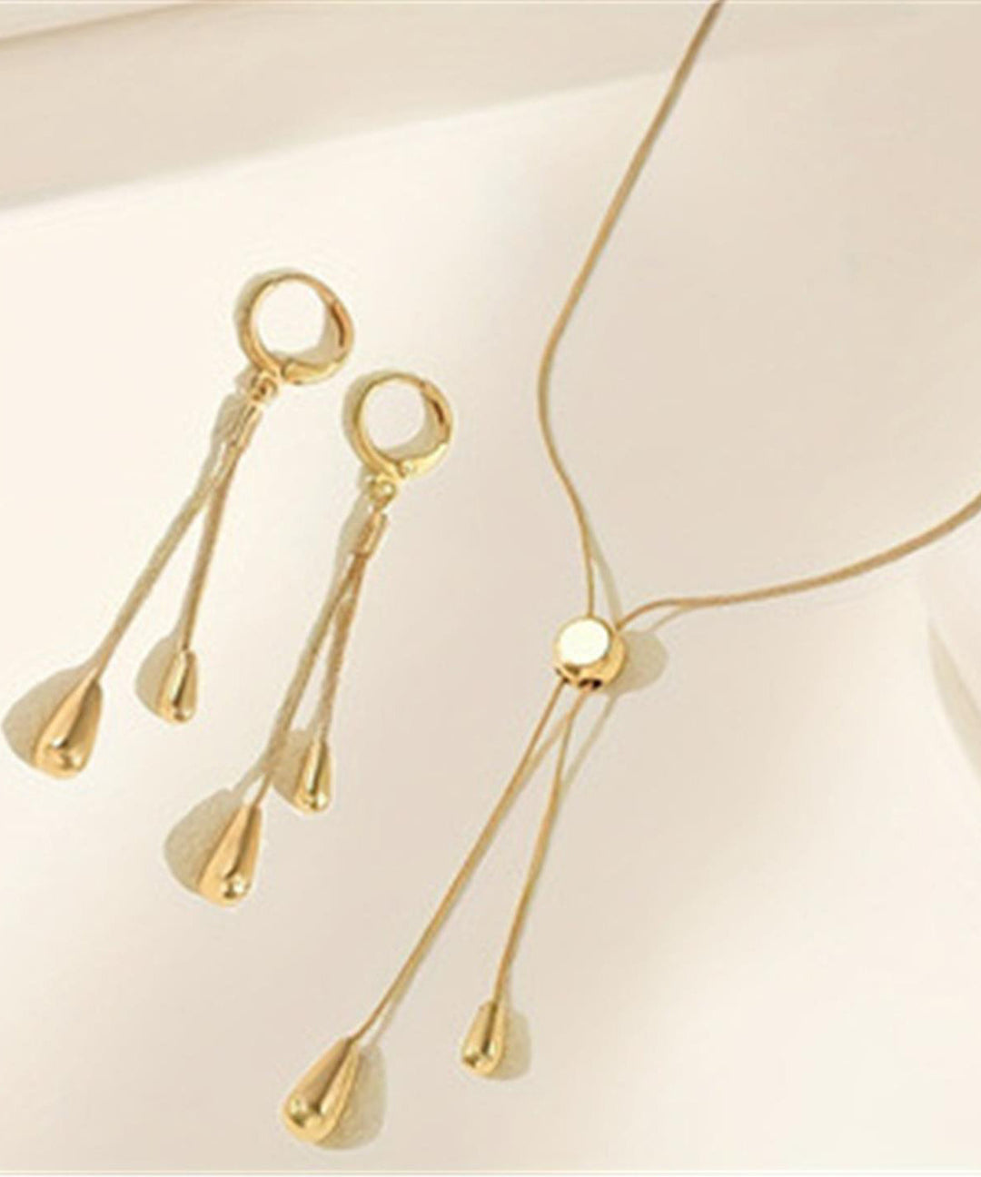 Fine Gold Copper Overgild Drawing Drop Earrings And Pendant Necklace Two-Piece Set