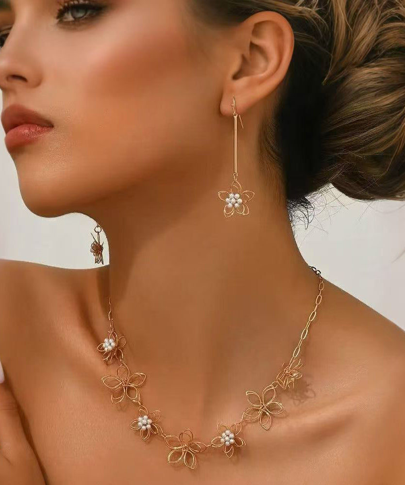 Fine Gold Metal Alloy Floral Hollow Out Lariat Necklace And Drop Earrings Two-Piece Set