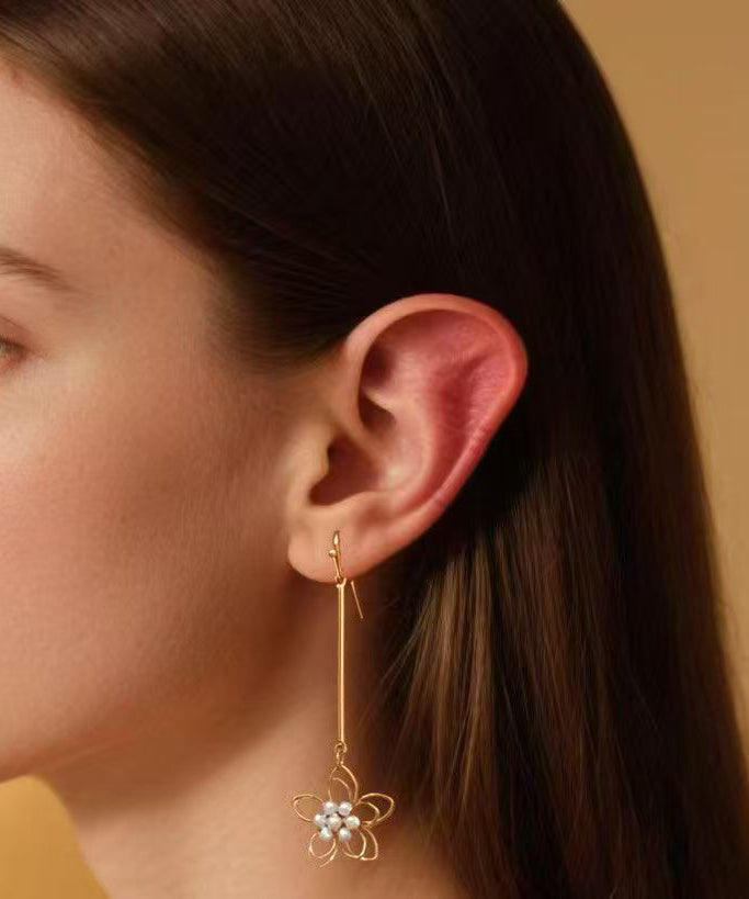 Fine Gold Metal Alloy Floral Hollow Out Lariat Necklace And Drop Earrings Two-Piece Set