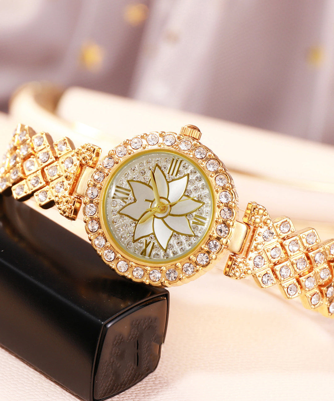 Fine Gold Stainless Steel Zircon Waterproof Watch