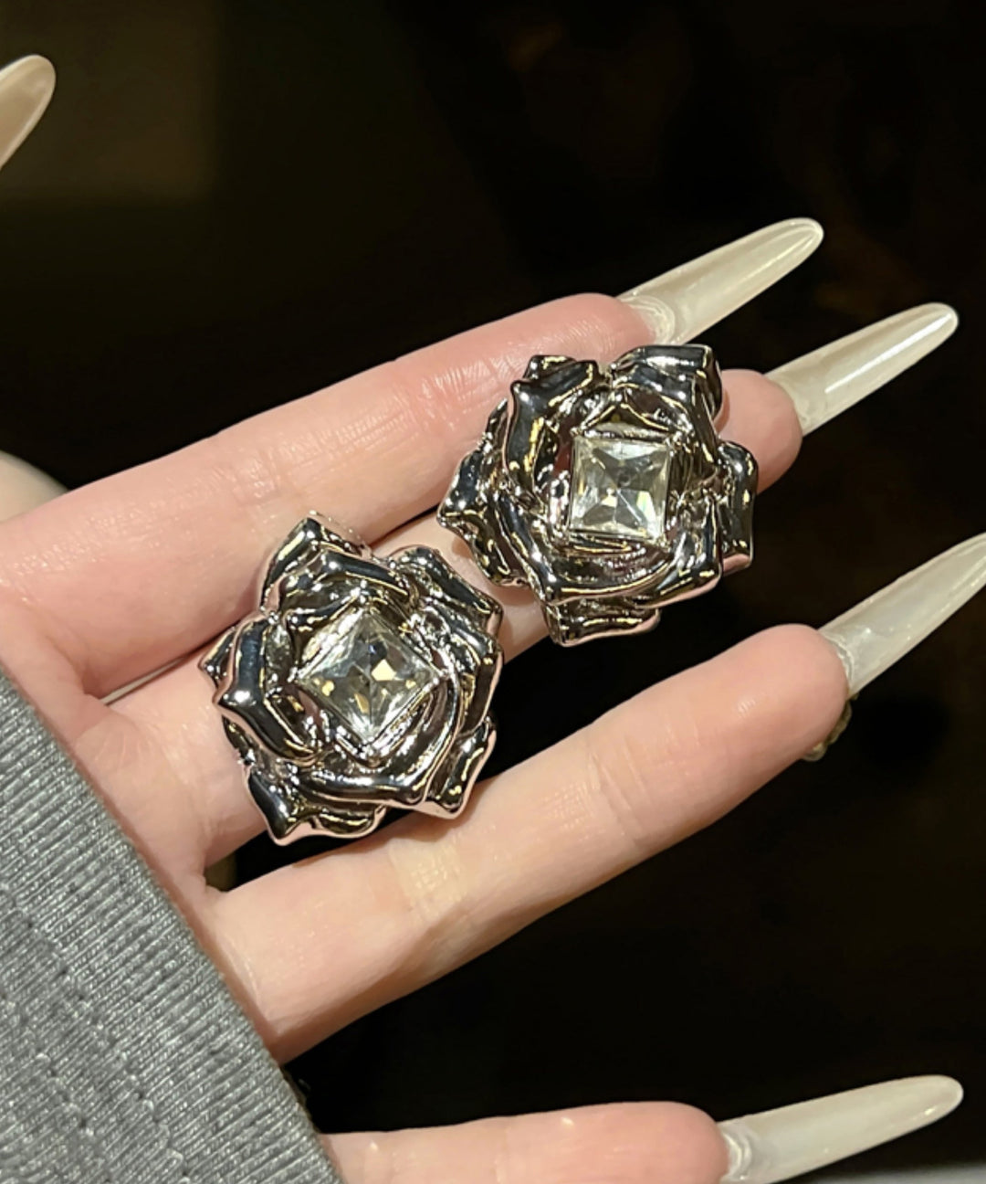 Fine Silk Metal Zircon Rose Stud Earrings