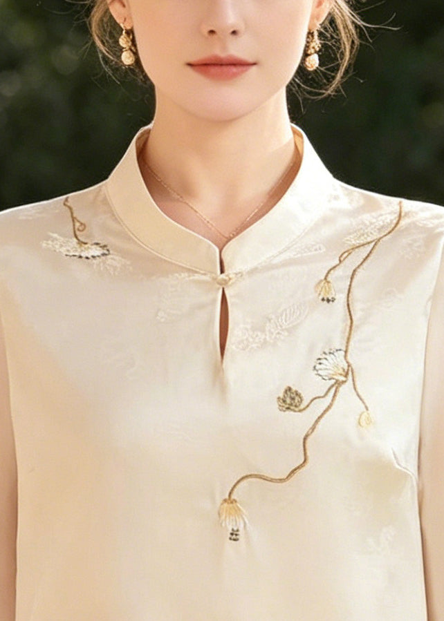 Fine White Embroidered Jacquard Silk Oriental Tops Half Sleeve