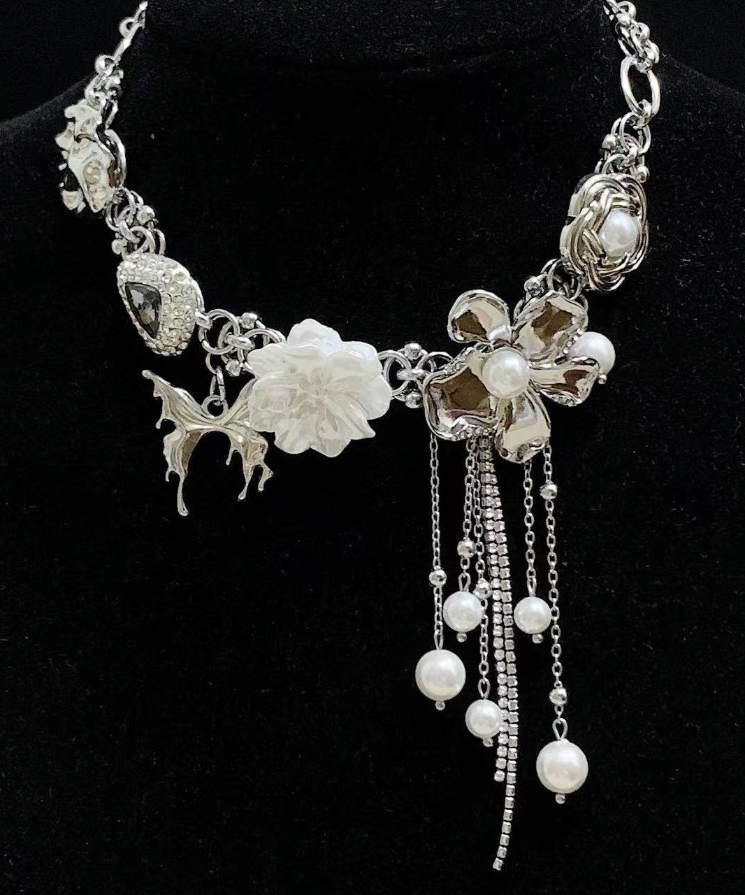 Floral Silk Tassel Pearl Alloy Choker