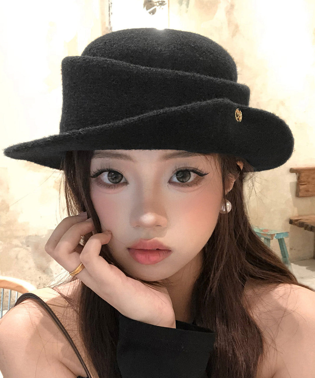 French Elegant Black Curly Edged Woolen Cloche Hat