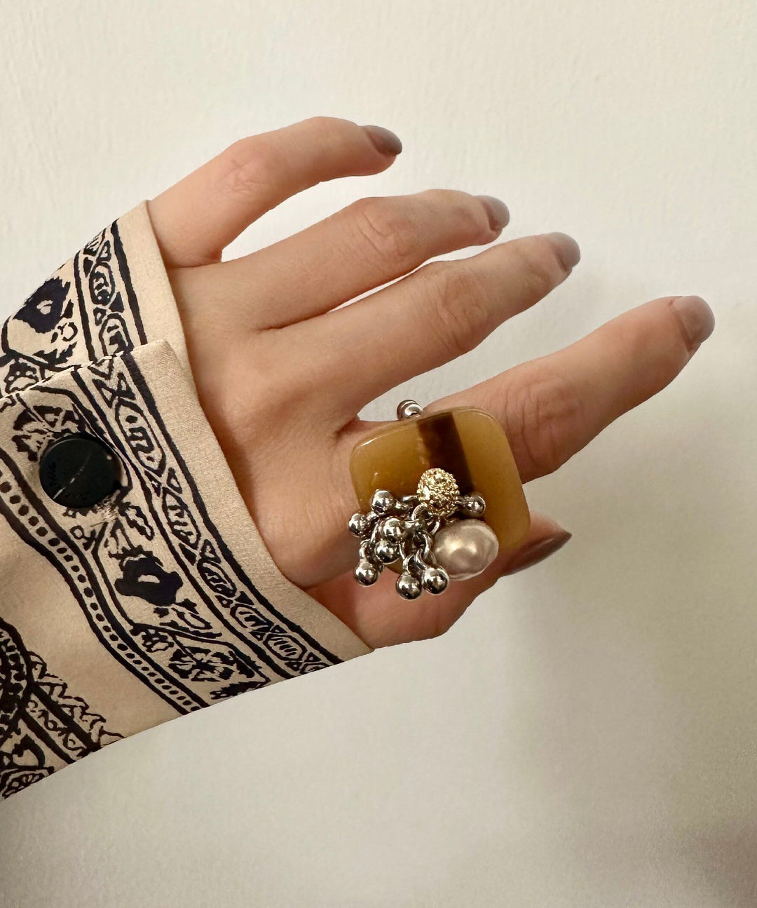 French Irregular Bead Tassel Button Alloy Ring