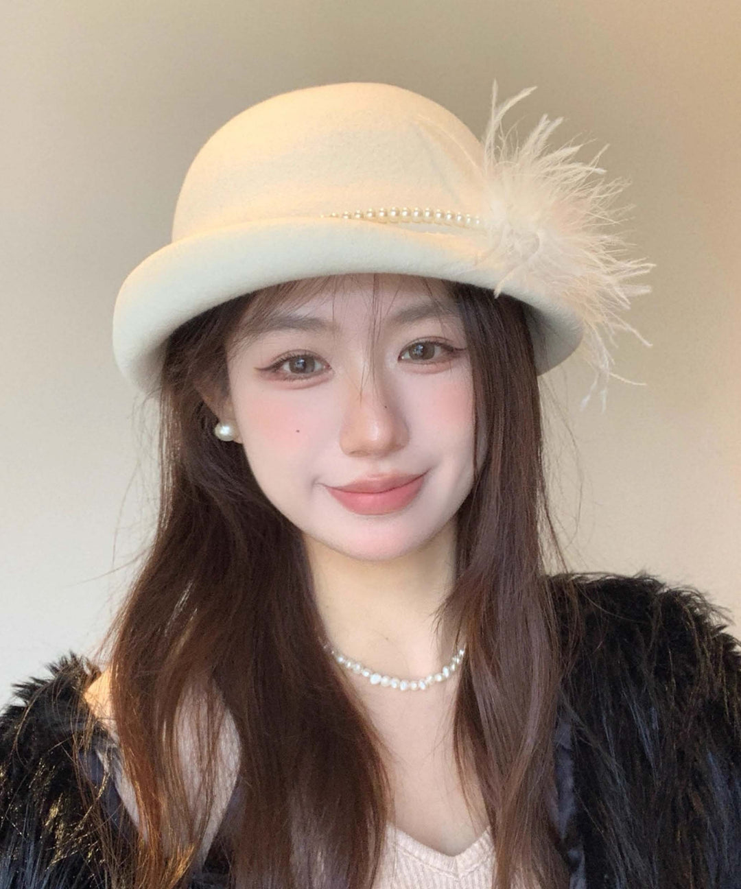 French Style White Nail Bead Feather Woolen Bucket Hat