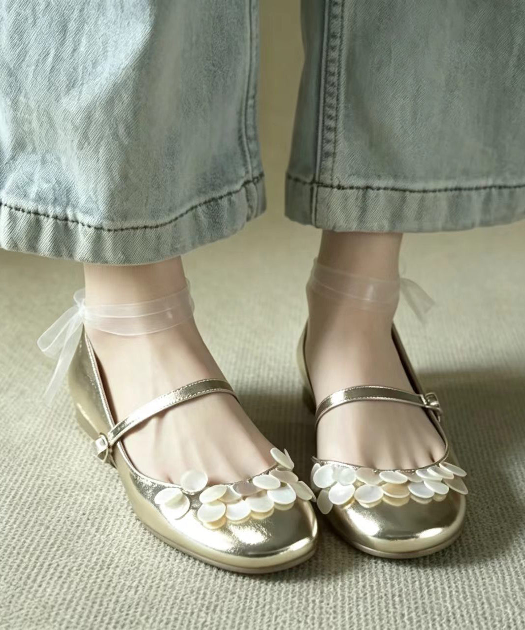 Gold Round Toe Shell Decor Buckle Strap Faux Leather Wedge Shoes