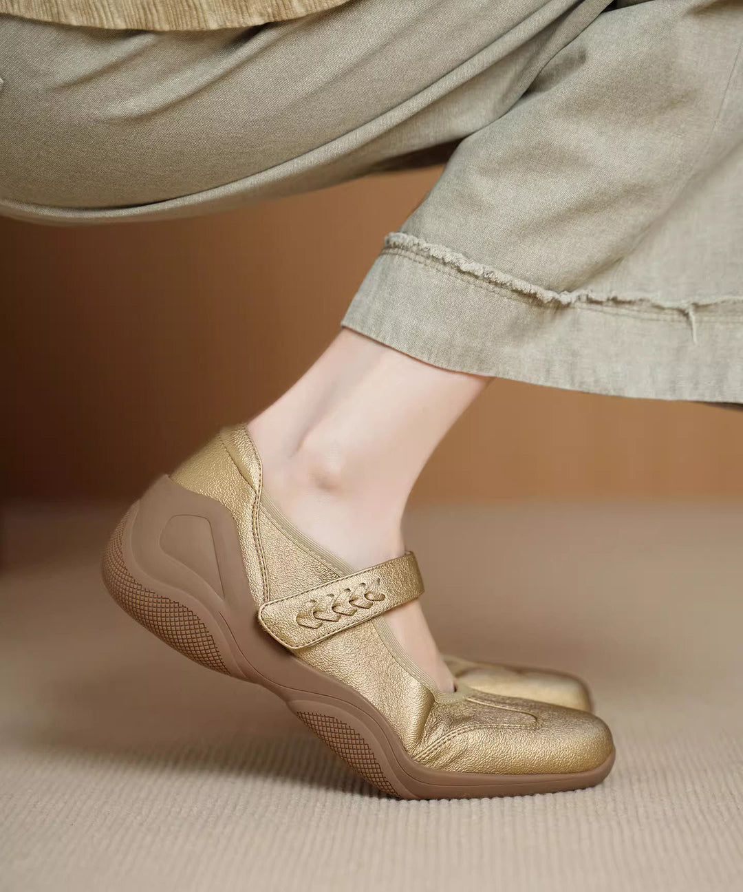 Golden Flat Shoes For Women Buckle Strap Flat Shoes