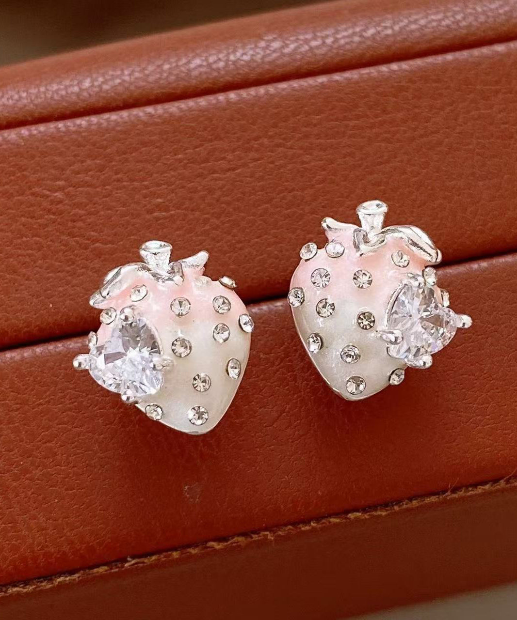 Gradient Color Pink Alloy Zircon Strawberry Stud Earrings