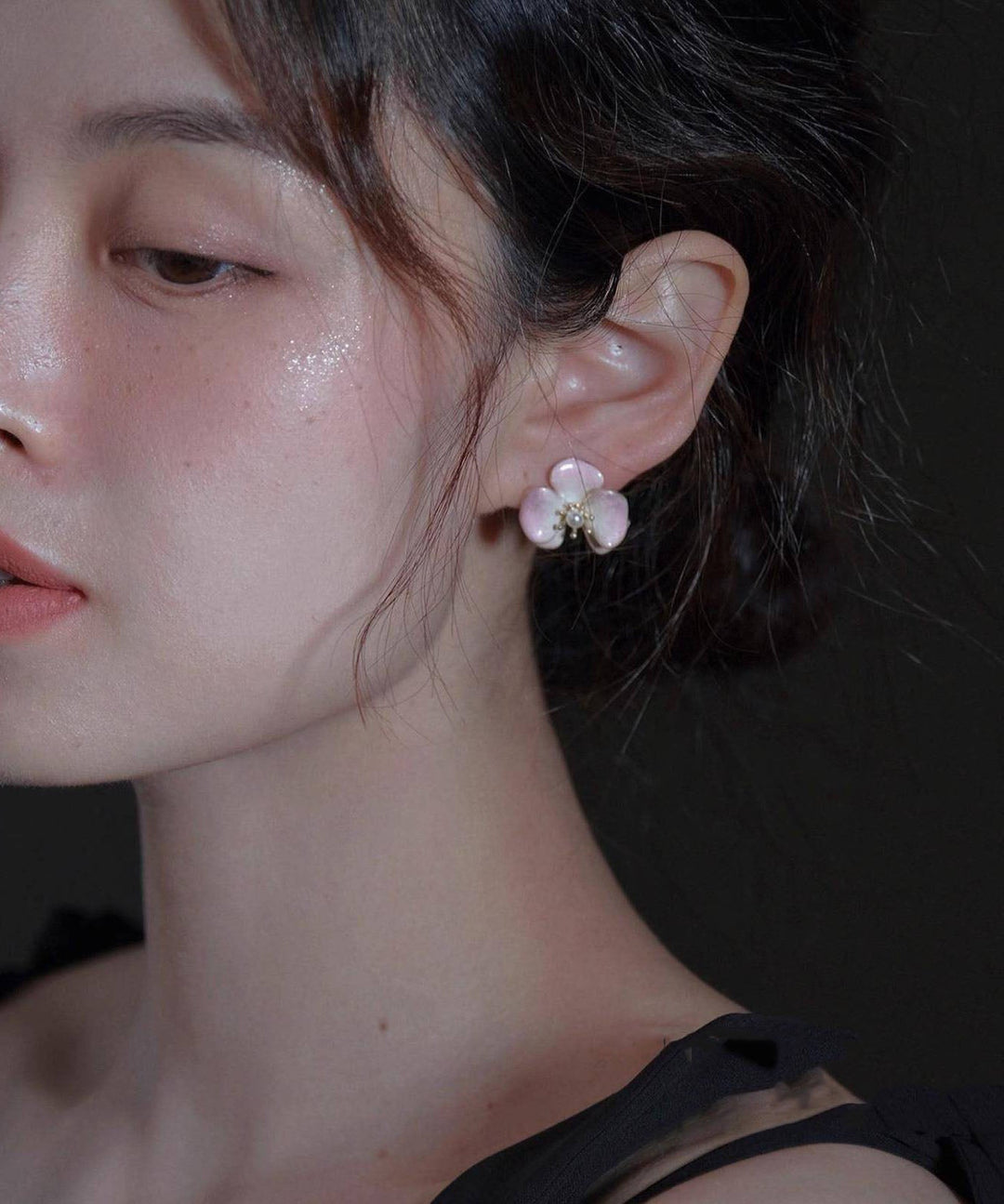 Gradient Color Pink Copper Overgild Pearl Floral Stud Earrings