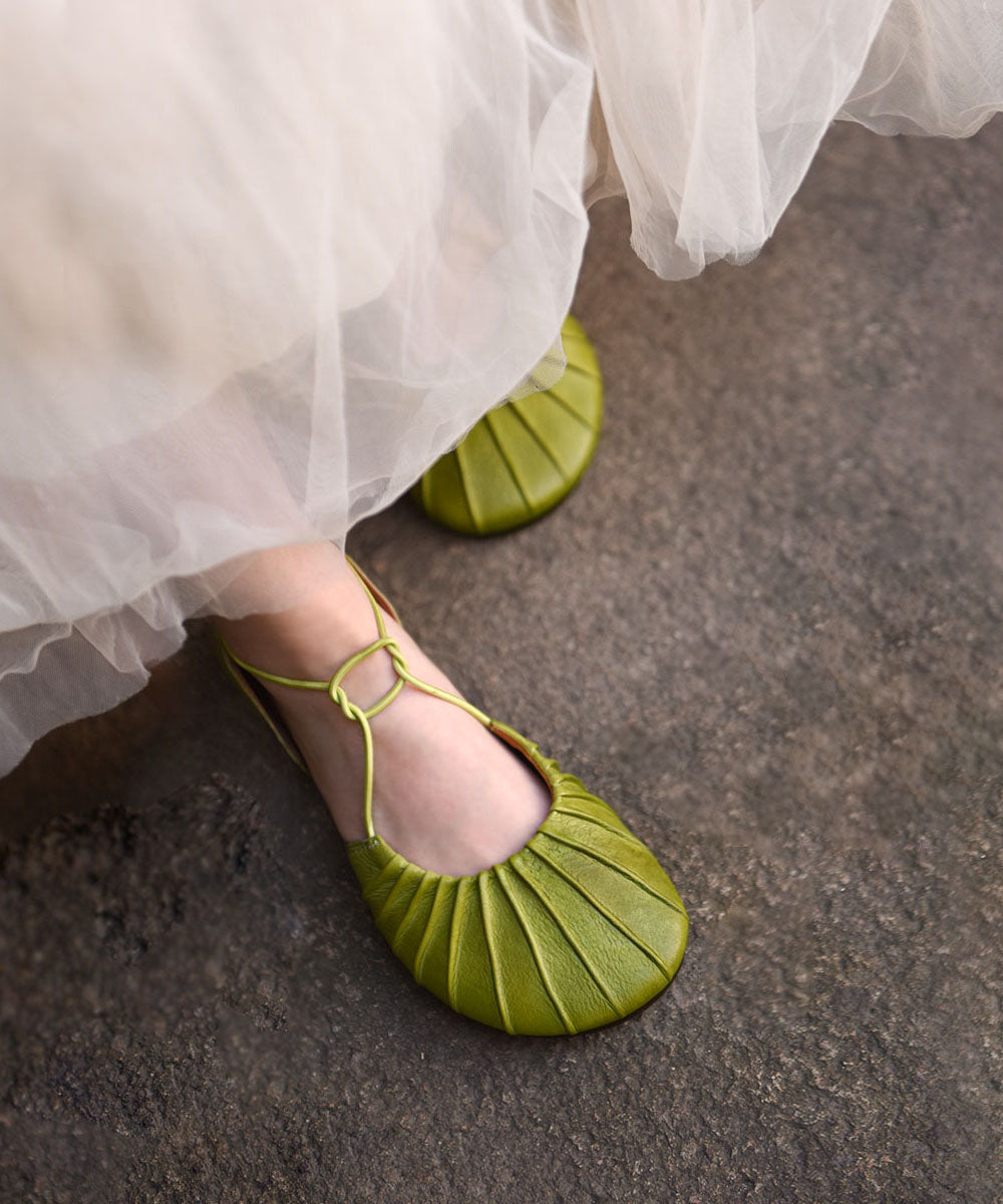 Green Cowhide Leather Water Sandals Hollow Out Wrinkled