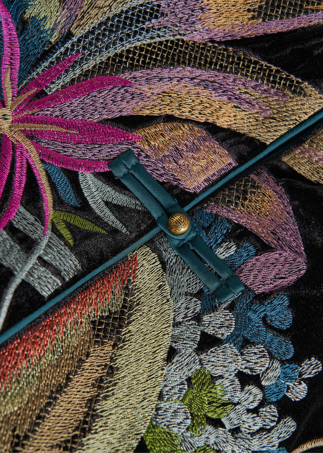 Handmade Black Embroideried Chinese Button Silk Velour Vests Fall