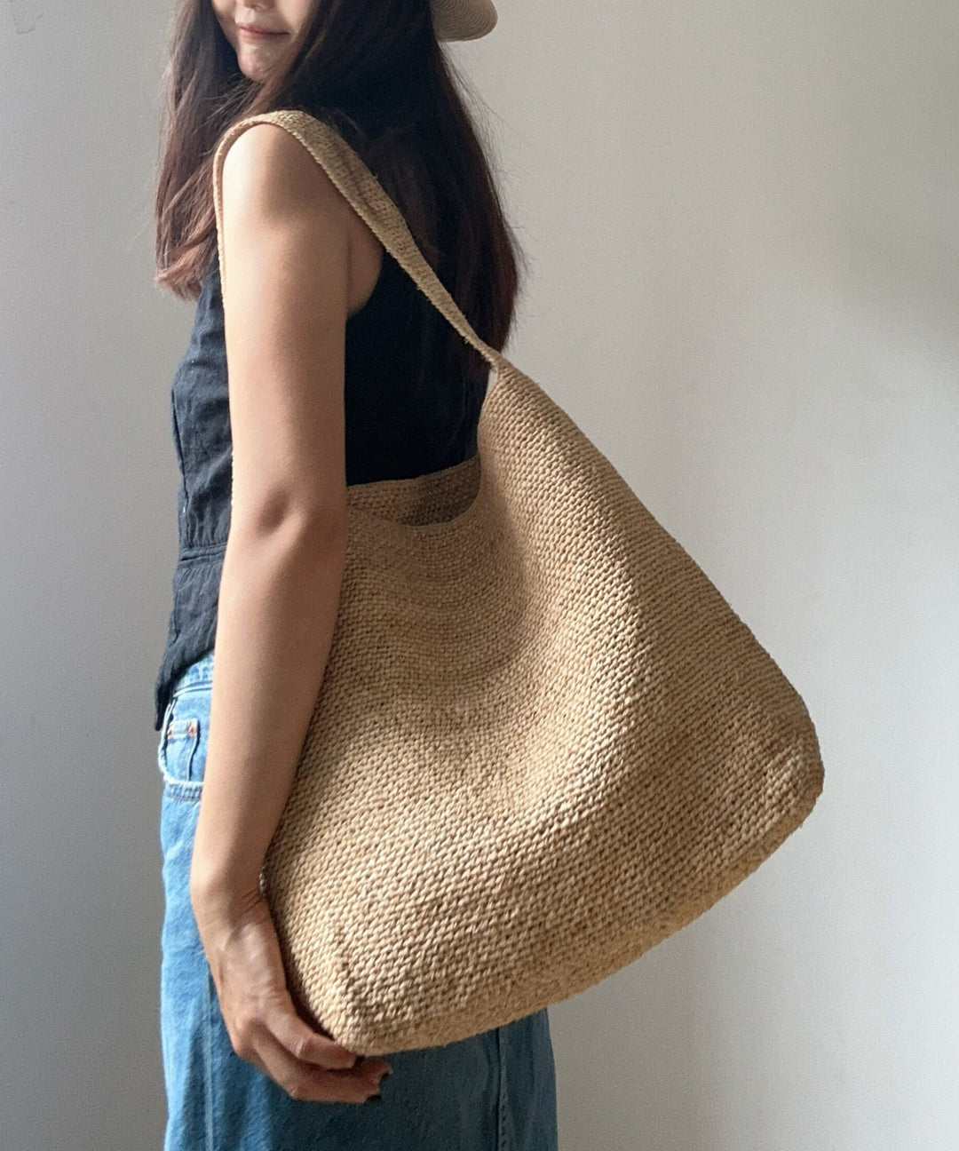 Handmade Grass Woven French Style Large Capacity Shoulder Bag