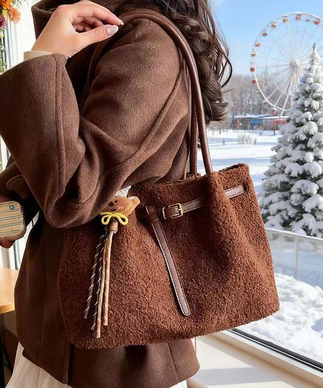 Handmade White Solid Durable Cute Pendant Wool Shoulder Bags