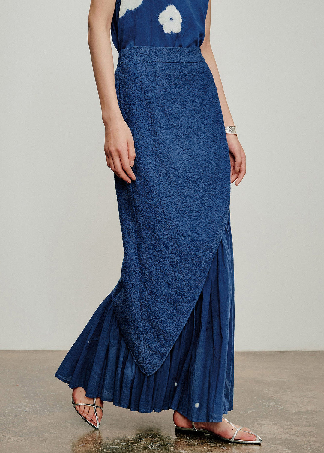 Italian Navy Embroidered Lace Up Wrinkled Skirts Spring