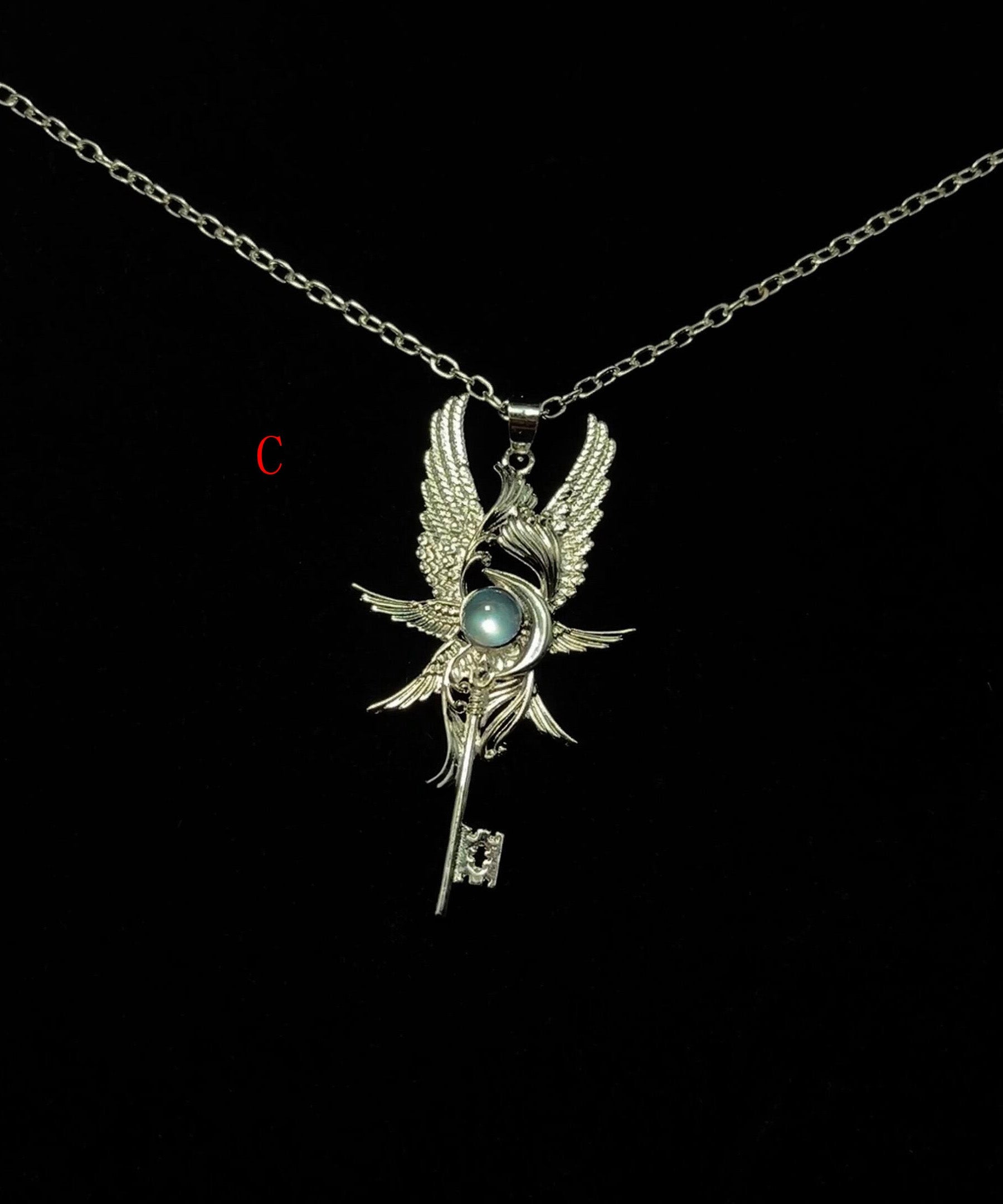 Light Luxury Design Metal Pendant Necklace - Omychic